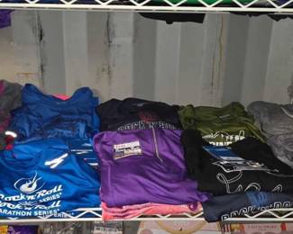 4112  Brooks Apparel