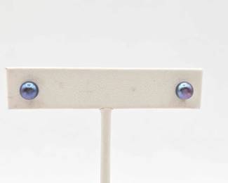 732  14k Gold  Pearl Earrings, 0.7g