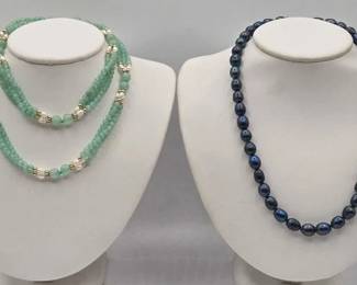 1060 Pearl Necklaces