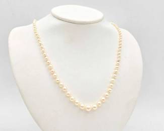 772 14k Gold Pearl Necklace with Diamond, 12.8g