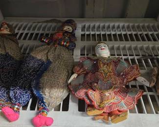 7520  Cultural Puppets