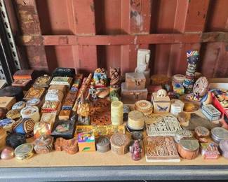 6010 Handmade Trinket Boxes and Sculptures