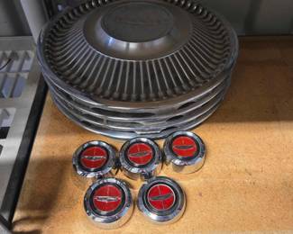 8186  Car Wheel Accessories