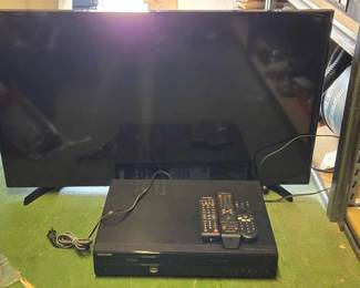 6022  Samsung DVDVCR and Samsung Flatscreen TV