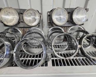 8516  FoMoCo Vintage Headlights