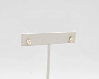 814 10k Gold Earrings with SemiPrecious Stones, 0.5g