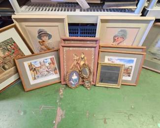 6044  Home Decorations