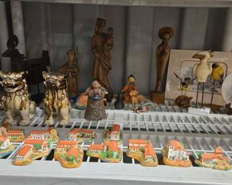 7528  Decorative Collectables