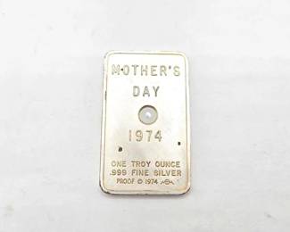 1252  Mothers Day 1974 .999 Fine Silver Bar with Diamond