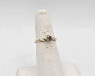 760  14k White Gold Ring, 1.5g