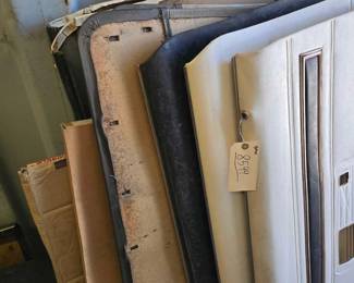 8544  Vintage Car Parts and Accessories