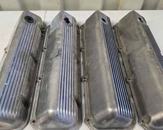 8190 Ford Engine Valve Covers