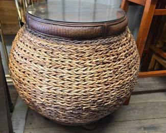 7016  Wicker Drum Style Storage Table