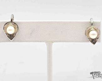 958  Sterling Silver and Pearl Clip On Earrings, 4g