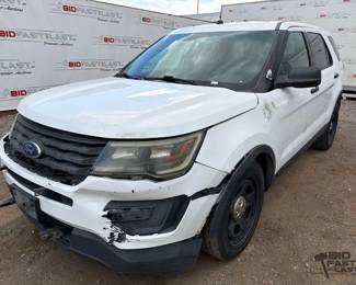 240  2017 Ford Explorer