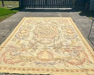 French Aubusson flatwoven rug. 9.5 ft x 14.25 ft
