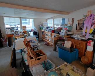 275 sq ft of art supplies!