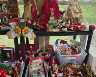 Sunroom - More dolls and more Christmas items