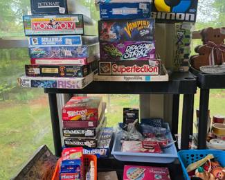Sunroom - Games galore