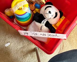 Bedroom - vintage toys in tote