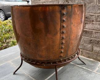 Copper pot with stand
