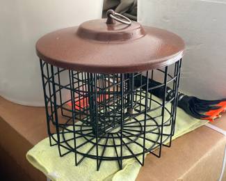 Squirrel Proof Bird Feeder