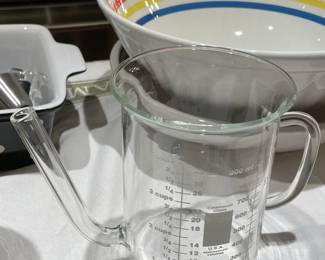 Clear Glass Measuring Cup