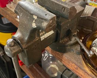 Workbench Vise