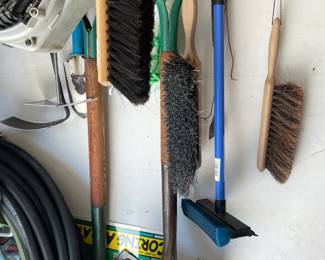 Shovels & Garden Tools