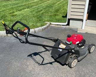 Honda HRX 217 Lawnmower