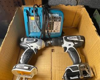 Makita Tool Kit (2 Drills, Battery Charger, & Battery)