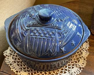Vintage 1940s McCoy Pottery Covered Casserole Dish W/ Eagle