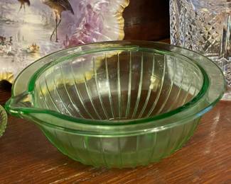 Antique Green Depression Bowl W/ Pour Spout