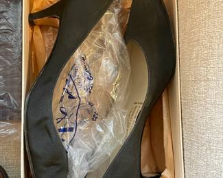 Ladie's Heels