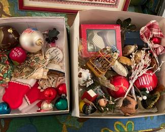 Christmas Floral Picks & Ornaments