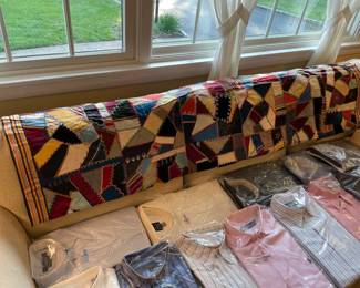 BEAUTIFUL Antique 1800s Handmade Patchwork Quilt