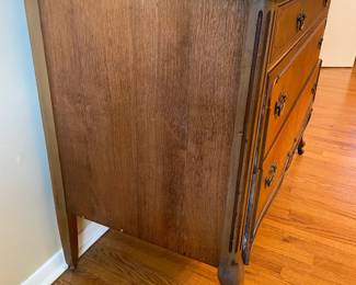 Antique Dresser W/ 3 Drawers & Mirror