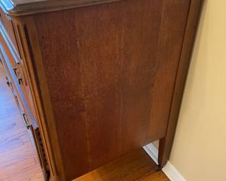 Antique Dresser W/ 3 Drawers & Mirror
