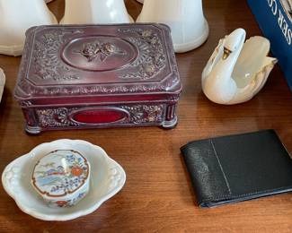 Lenox Swan Figurine