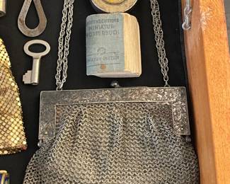 Antique Mesh Pocketbook