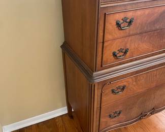 Antique Dresser W/ 5 Drawers