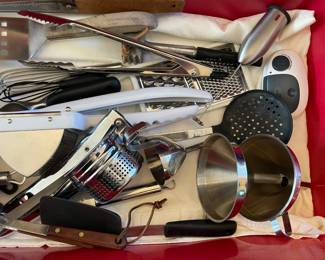 Kitchen Gadgets, Utensils, & Supplies