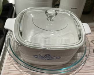 Corningware Blue Cornflower Pot W/ Lid