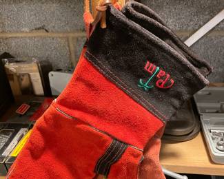 Palm Restaurant Grilling Gloves
