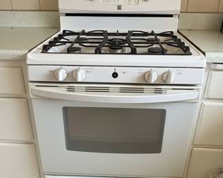 Kenmore Electric Range with Oven and Warmer Drawer