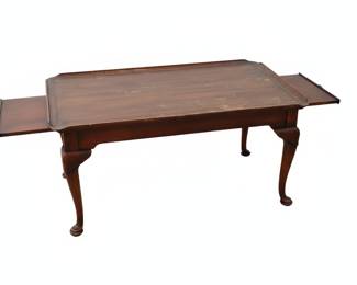Vintage Queen Anne Style Mahogany Tea Table with Pull-Out Leaves