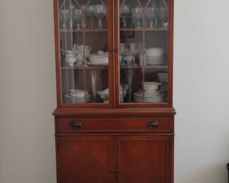 Vintage Mahogany Duncan Phyfe Style China Cabinet