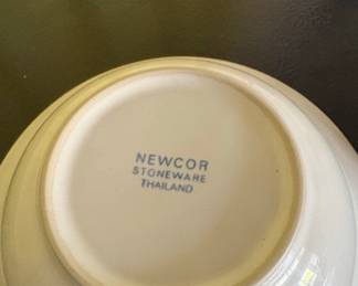 Newcor Stoneware Bowl