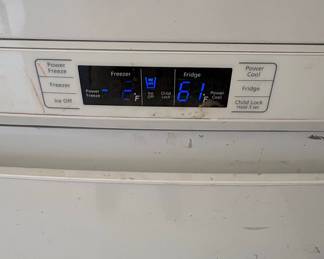 Samsung RB195ABWP Bottom-Freezer Refrigerator