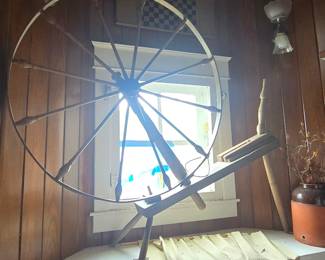 antique "great wheel" spinning wheel - used for spinning wool